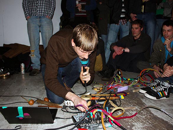 Ecoutes Au Vert / Genève / Aventures sonores au grand air! / LUCKY DRAGONS